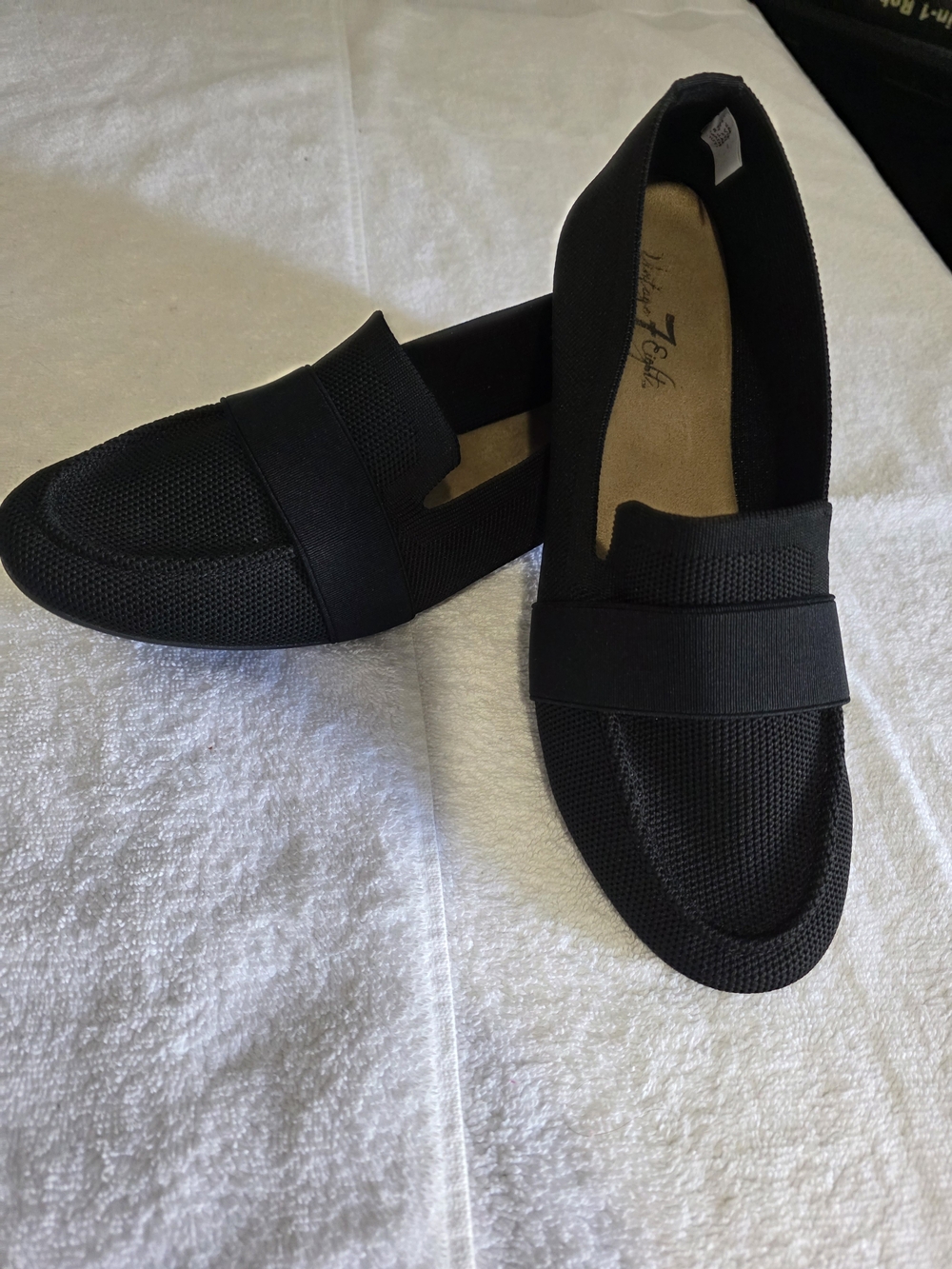 Vintage 7 Eight Vivie black knit slip-on loafers